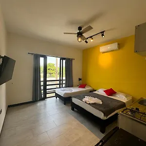 3* Hotel Kasa 5ta Frente Al Estadio